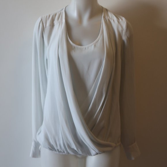 NEIMAN MARCUS LIGHT GREEN LONG SLEEVE BLOUSE SZ S - Picture 3 of 9